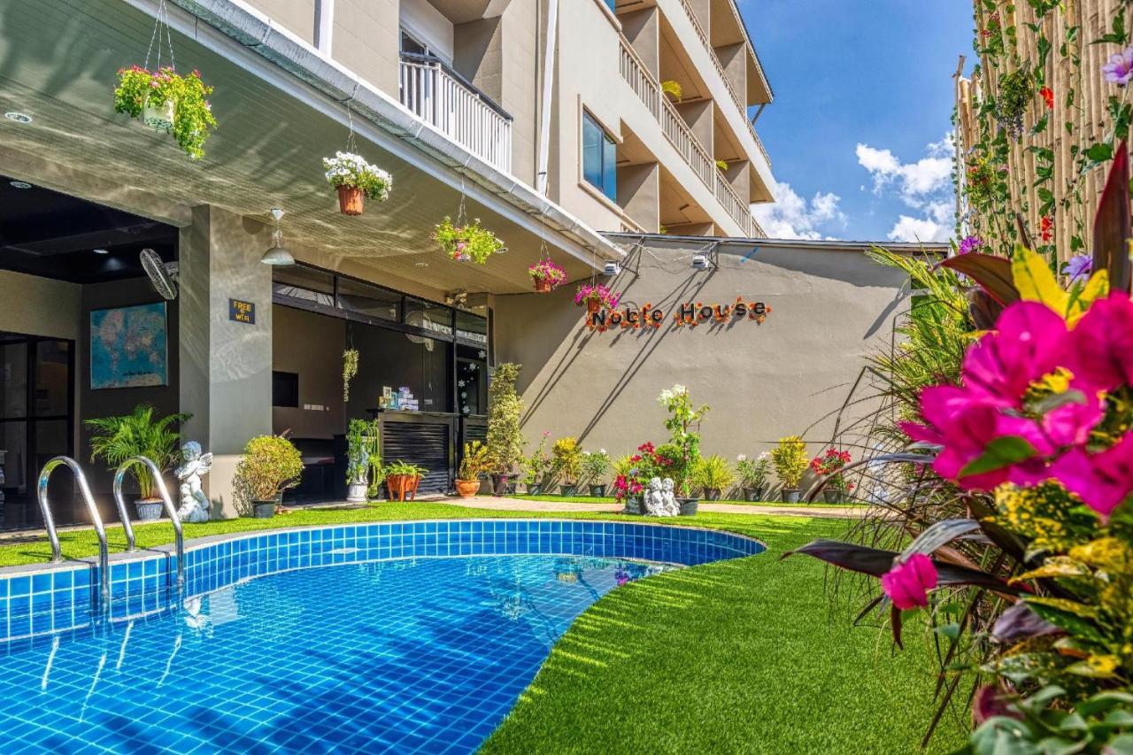 Hotel Noble House Patong Exterior foto