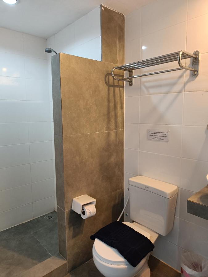 Hotel Noble House Patong Exterior foto