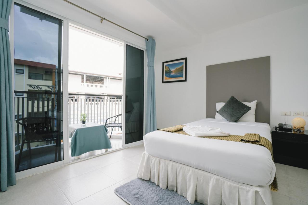 Hotel Noble House Patong Exterior foto